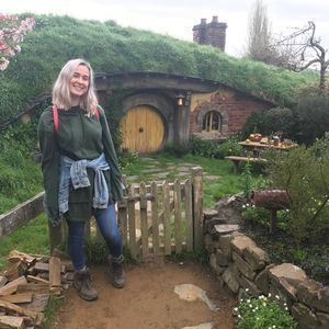 Meet your Posher, Julia